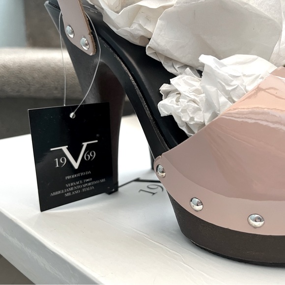 Versace 1969 Doralice Platform Sandals - Picture 2 of 14